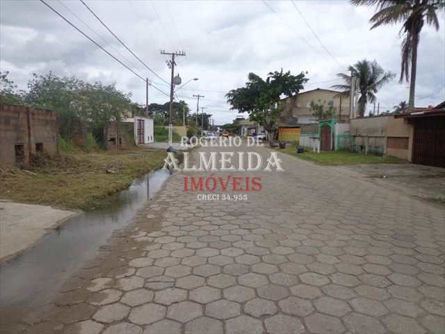 Casa em Itanhaém, no bairro Balneário Gaivotas