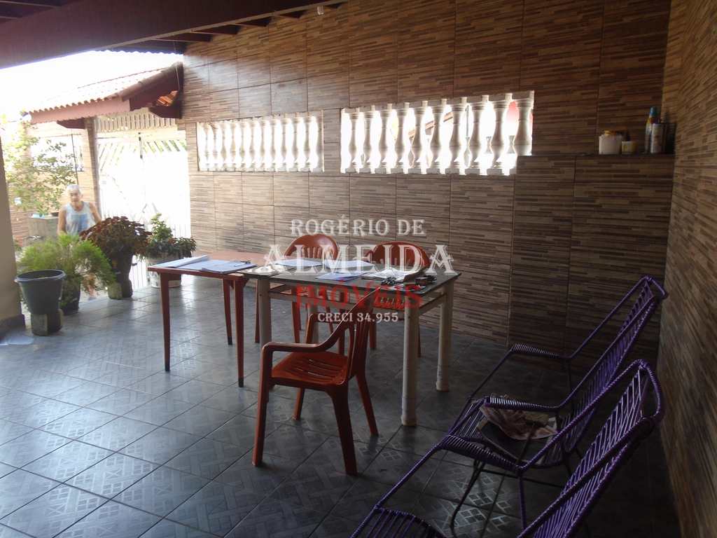 Casa em Itanhaém, no bairro Balneário Gaivotas