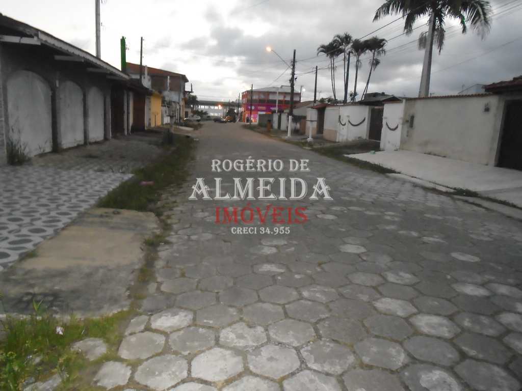 Casa em Itanhaém, no bairro Balneário Gaivotas