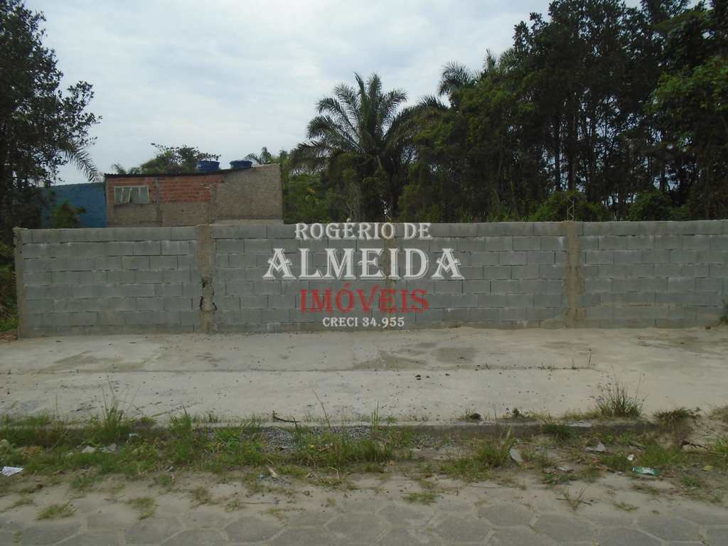 Terreno em Itanhaém, no bairro Balneário Gaivotas