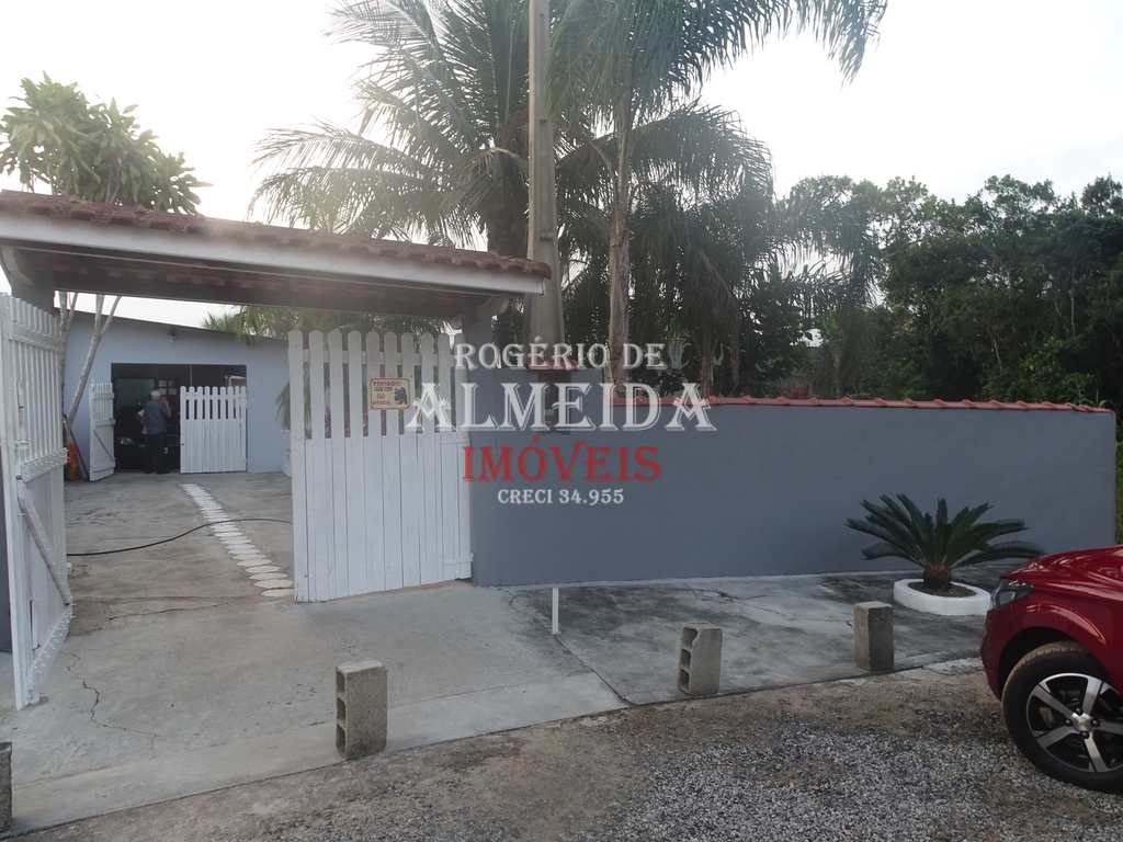 Casa em Itanhaém, no bairro Jd Luizamar Mirim