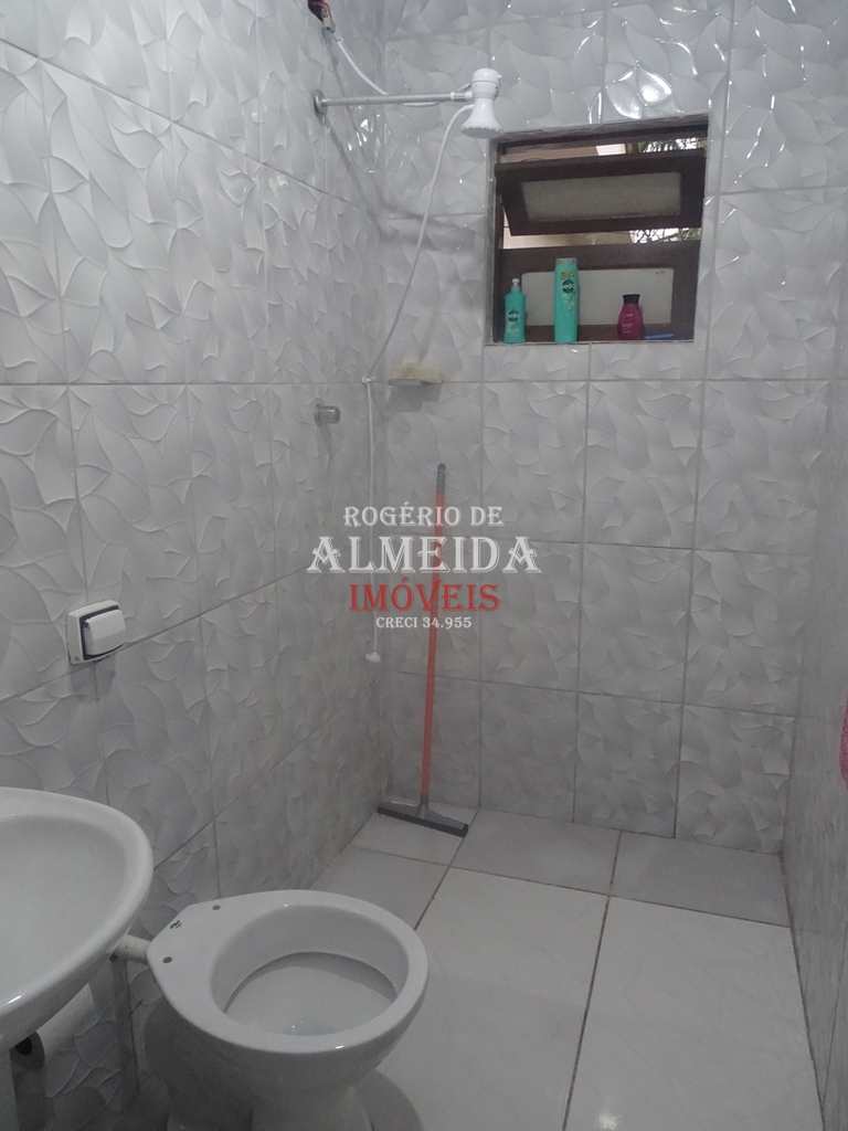 Casa em Itanhaém, no bairro Jd Luizamar Mirim