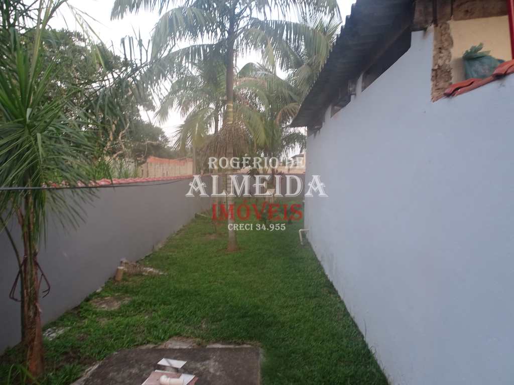Casa em Itanhaém, no bairro Jd Luizamar Mirim