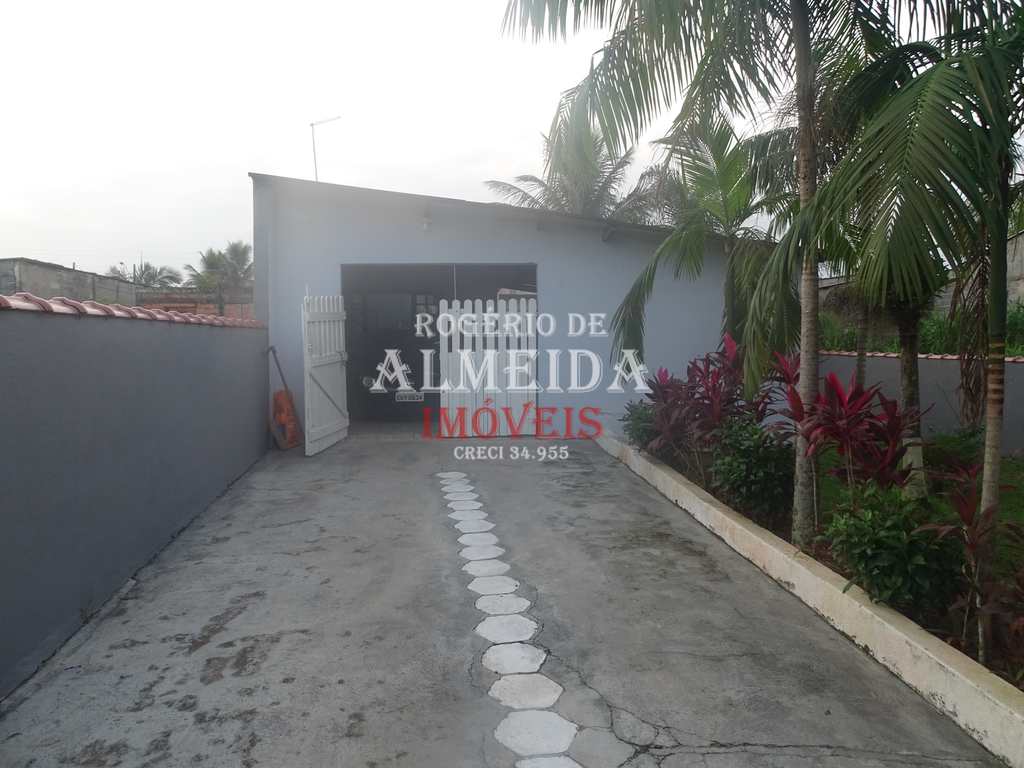 Casa em Itanhaém, no bairro Jd Luizamar Mirim
