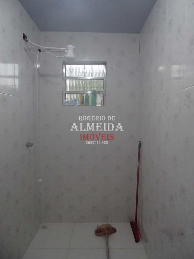 Casa em Itanhaém, no bairro Jd Luizamar Mirim