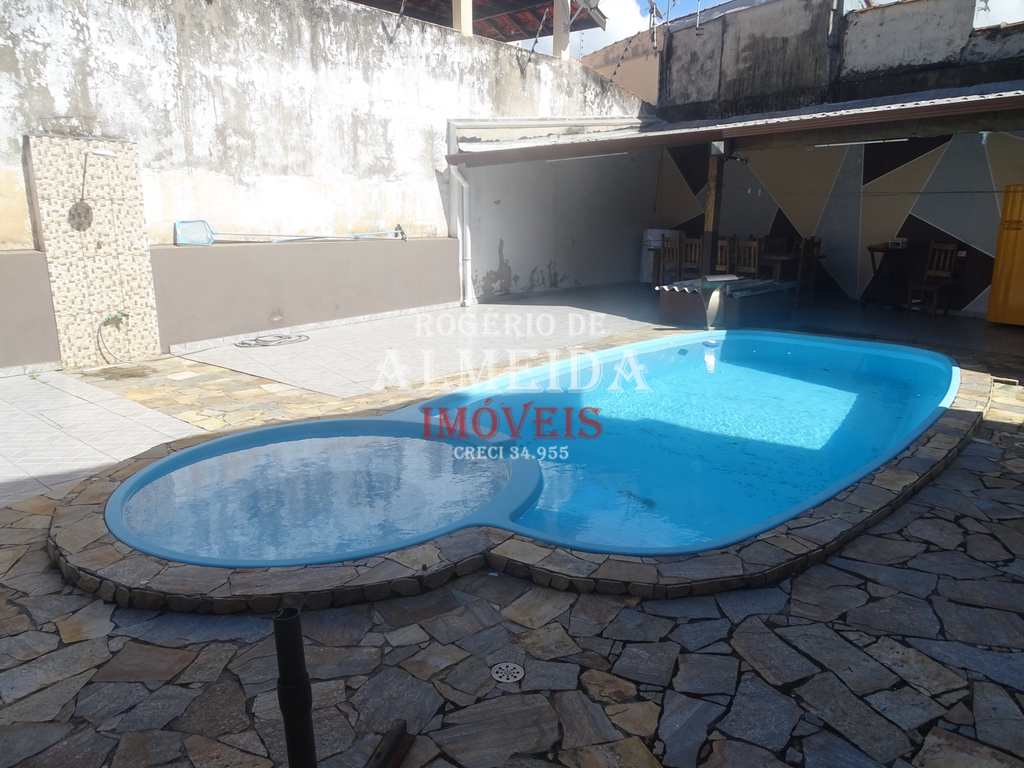 Casa em Itanhaém, no bairro Jardim das Palmeiras