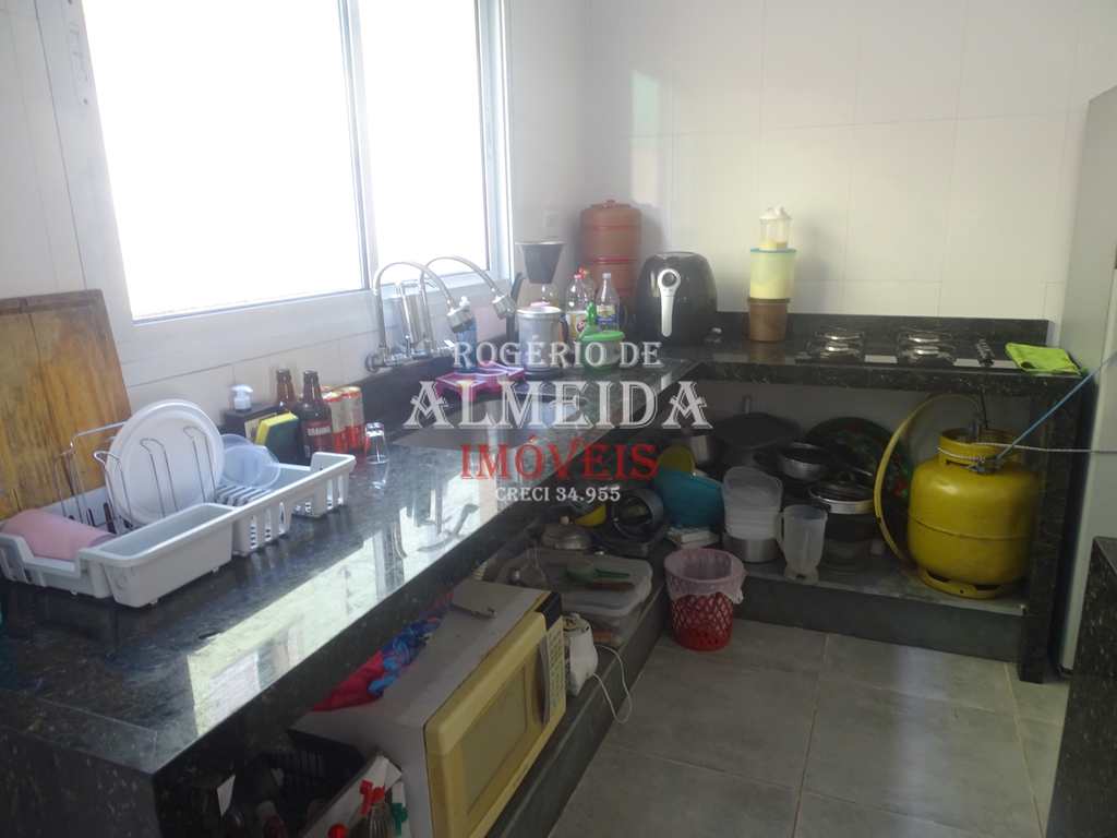 Casa em Itanhaém, no bairro Jardim das Palmeiras