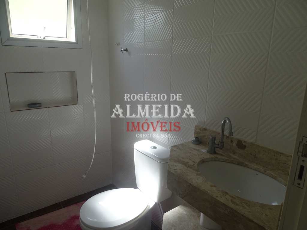 Casa em Itanhaém, no bairro Jardim das Palmeiras