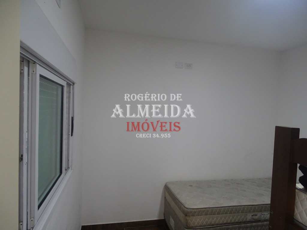 Casa em Itanhaém, no bairro Jardim das Palmeiras