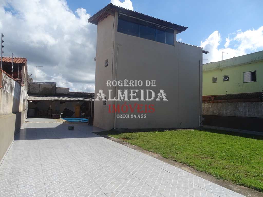 Casa em Itanhaém, no bairro Jardim das Palmeiras