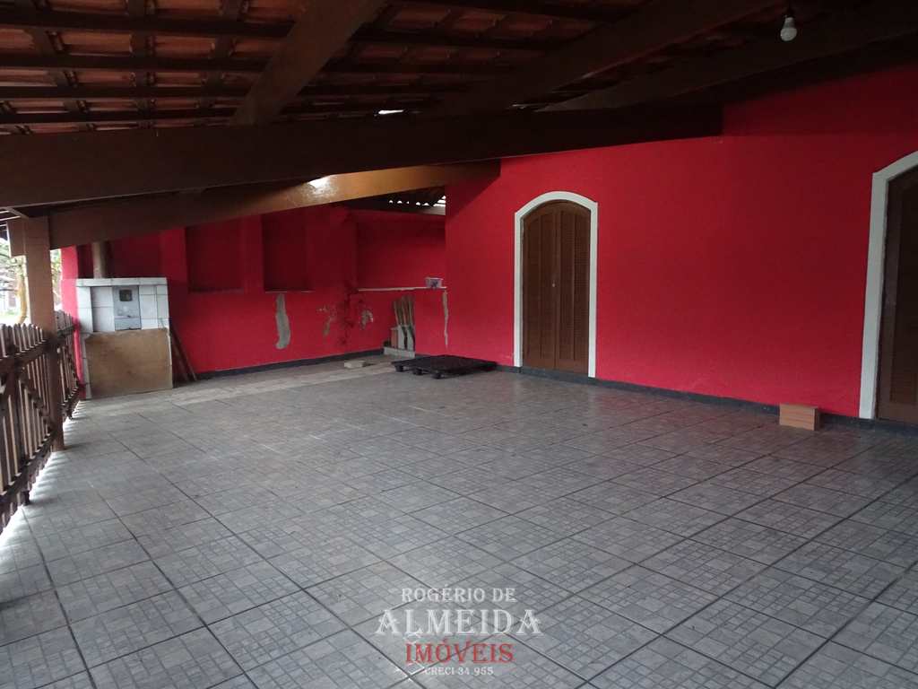 Casa em Itanhaém, no bairro Jardim das Palmeiras