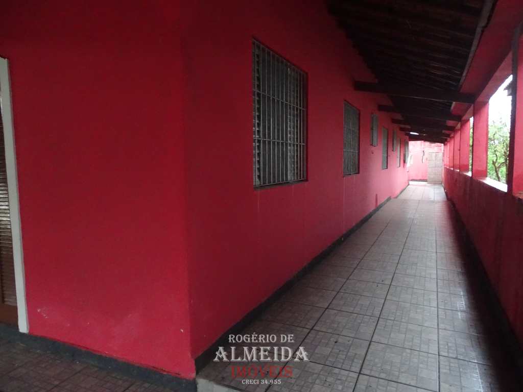 Casa em Itanhaém, no bairro Jardim das Palmeiras