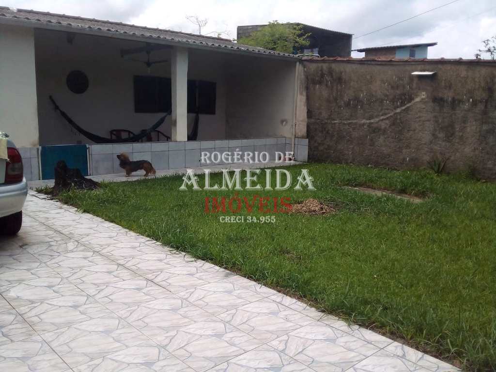 Casa em Itanhaém, no bairro Balnerio Gaivota