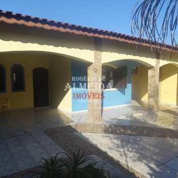 Casa em Peruíbe, bairro Estância Balneária Belmira Novaes