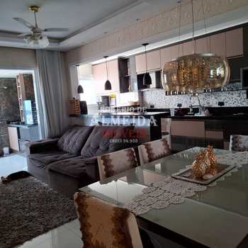 Apartamento em Praia Grande, bairro Boqueirão