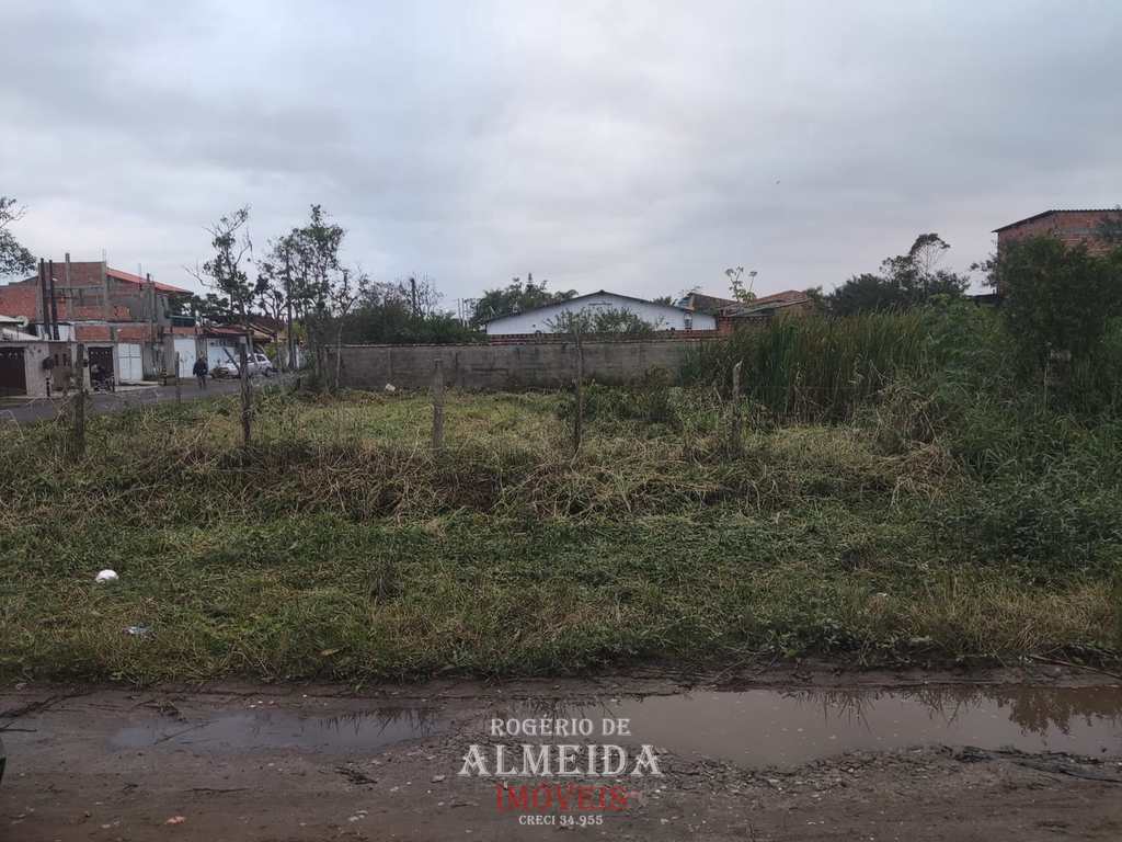 Terreno em Itanhaém, no bairro Balneário Gaivotas