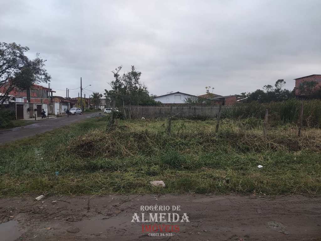 Terreno em Itanhaém, no bairro Balneário Gaivotas