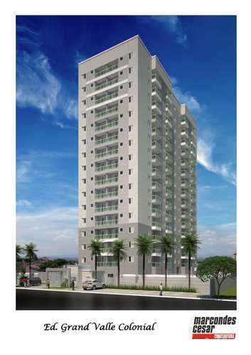 Apartamento, código 1920090 em Pindamonhangaba, bairro Santana