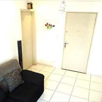 Apartamento em São Vicente, bairro Vila Cascatinha