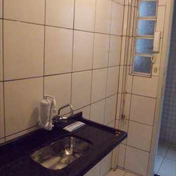 Kitnet em Santos, bairro José Menino