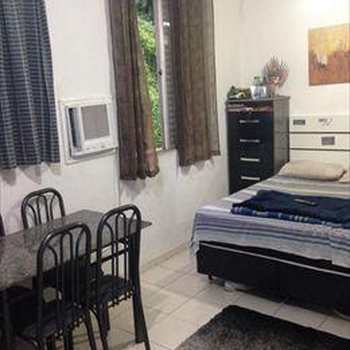 Apartamento em São Vicente, bairro Itararé