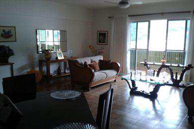 Apartamento, código 2769 em Santos, bairro Marapé