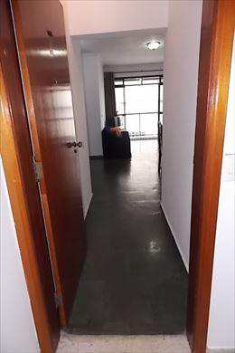 Apartamento, código 2651 em São Vicente, bairro Itararé