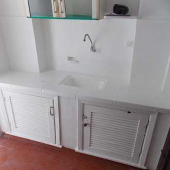 Kitnet em São Vicente, bairro Itararé