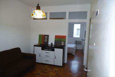 Apartamento, código 2463 em São Vicente, bairro Centro