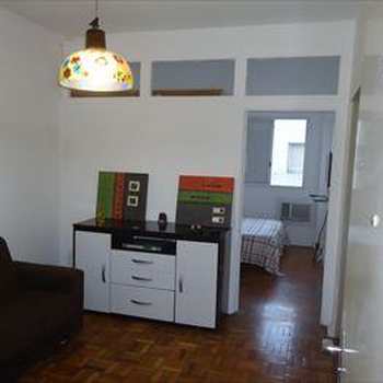 Apartamento em São Vicente, bairro Centro
