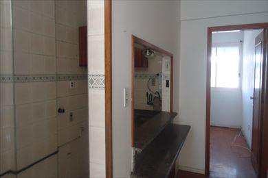Apartamento, código 2420 em Santos, bairro José Menino
