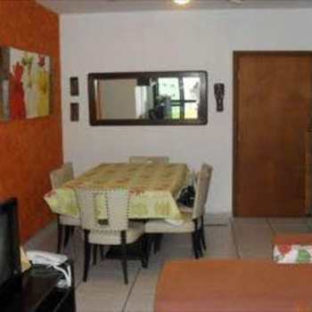 Apartamento em Guarujá, bairro Jardim Tejereba