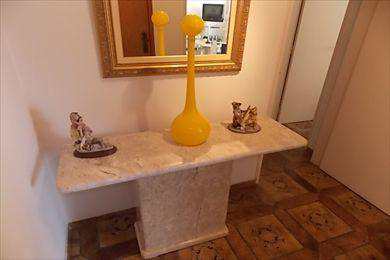 Apartamento, código 2145 em Santos, bairro Boqueirão