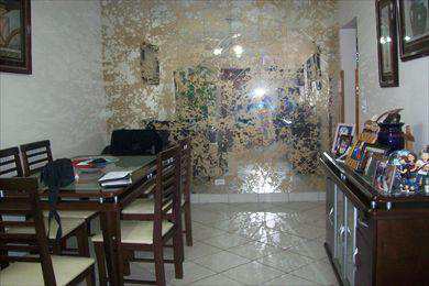 Apartamento, código 1768 em Santos, bairro Embaré