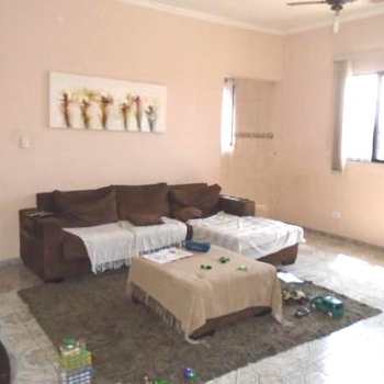 Casa em Praia Grande, bairro Anhanguera