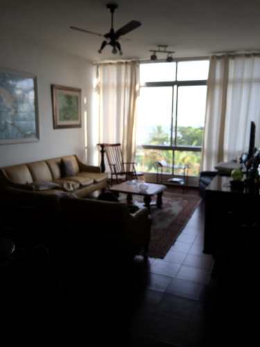 Apartamento, código 3044 em Santos, bairro Embaré