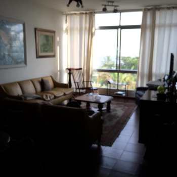 Apartamento em Santos, bairro Embaré