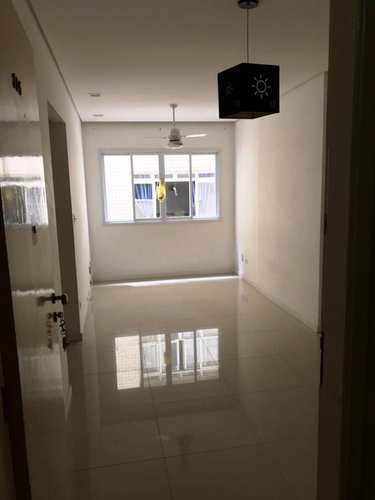 Apartamento, código 3060 em São Vicente, bairro Itararé