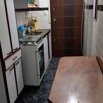 Apartamento em São Vicente, bairro Itararé