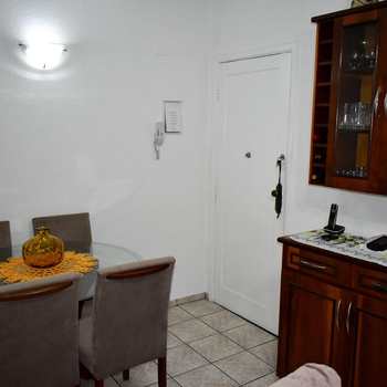 Apartamento em Santos, bairro Macuco