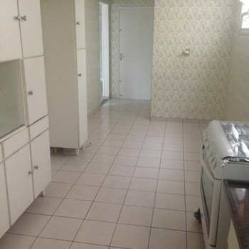 Apartamento em Santos, bairro Boqueirão