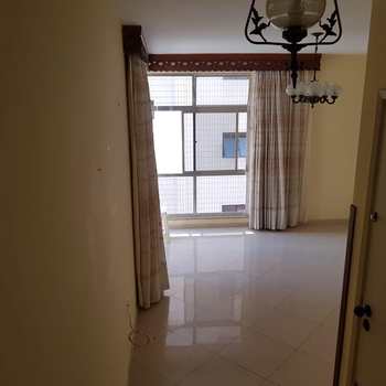 Apartamento em Santos, bairro Gonzaga