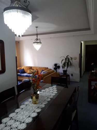 Apartamento, código 3452 em Santos, bairro Marapé