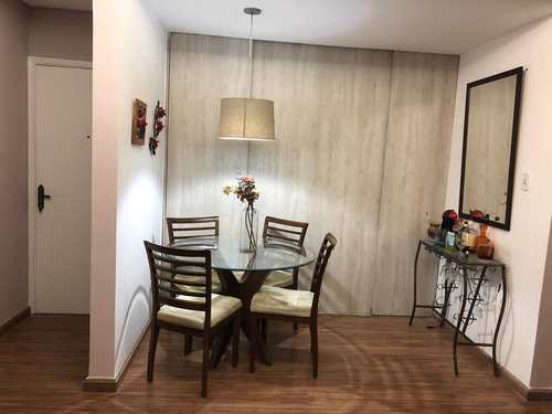Apartamento, código 3485 em Santos, bairro Marapé