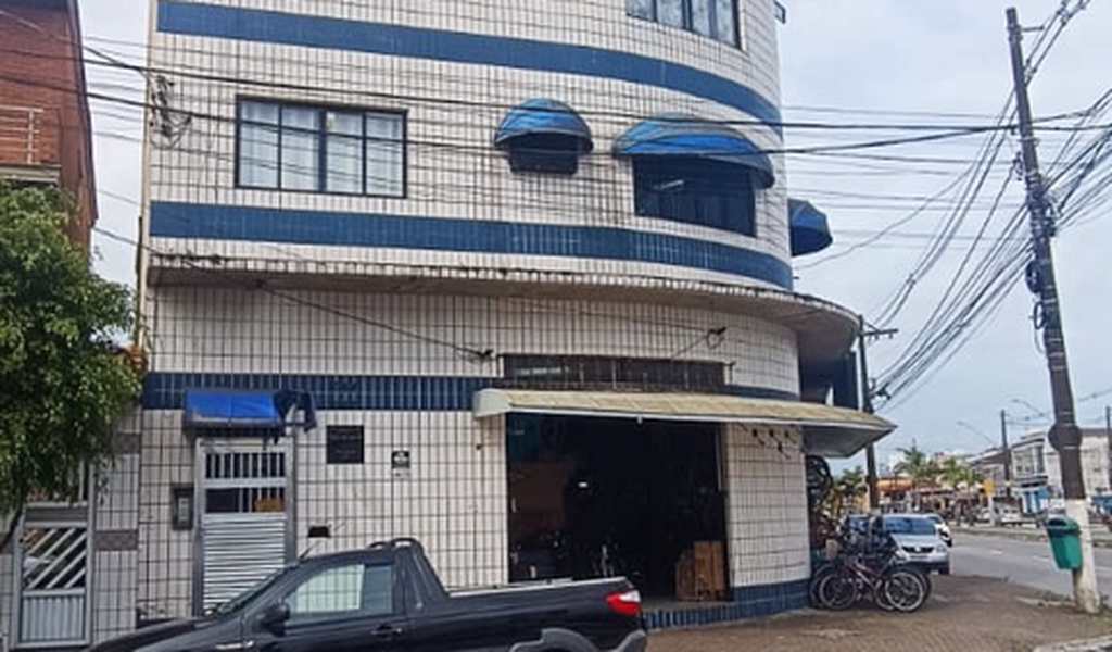 Kitnet em Praia Grande, bairro Mirim