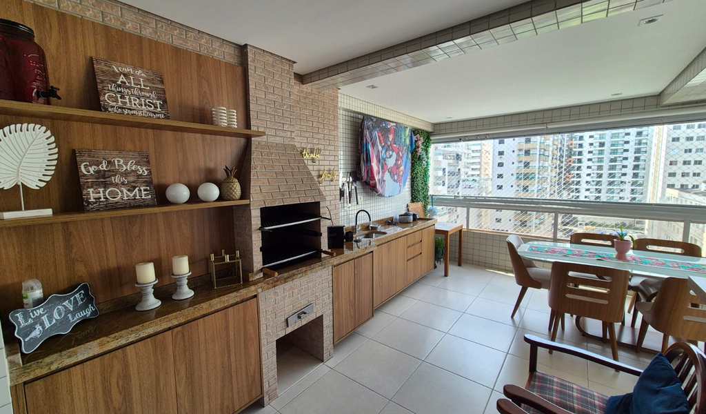 Apartamento em Praia Grande, bairro Canto do Forte