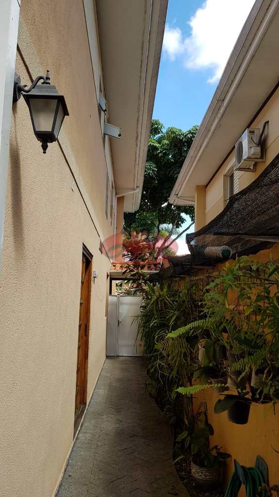 Sobrado em São Paulo, no bairro Jardim Rosa Maria