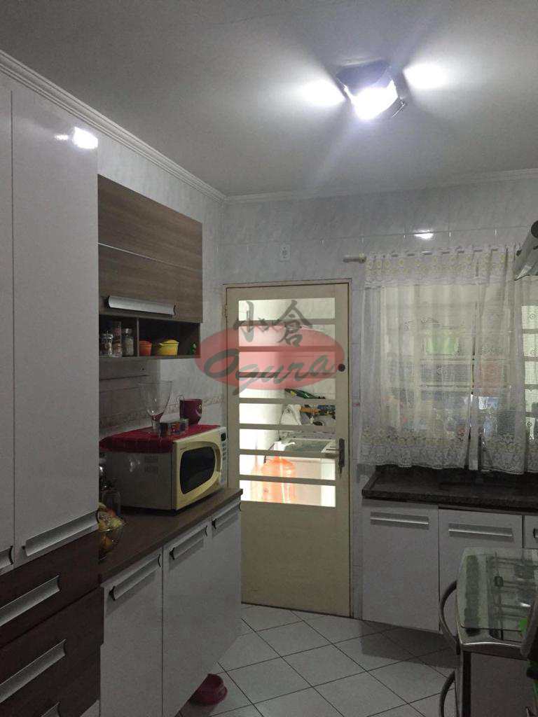 Sobrado em Taboão da Serra, no bairro Jardim América