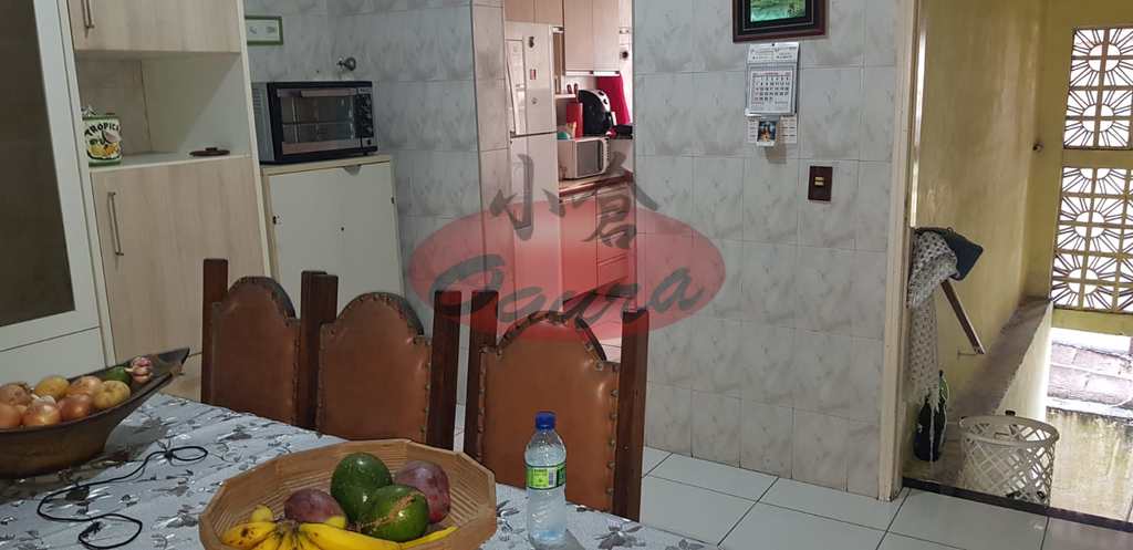 Sobrado em Taboão da Serra, no bairro Núcleo Residencial Isabela