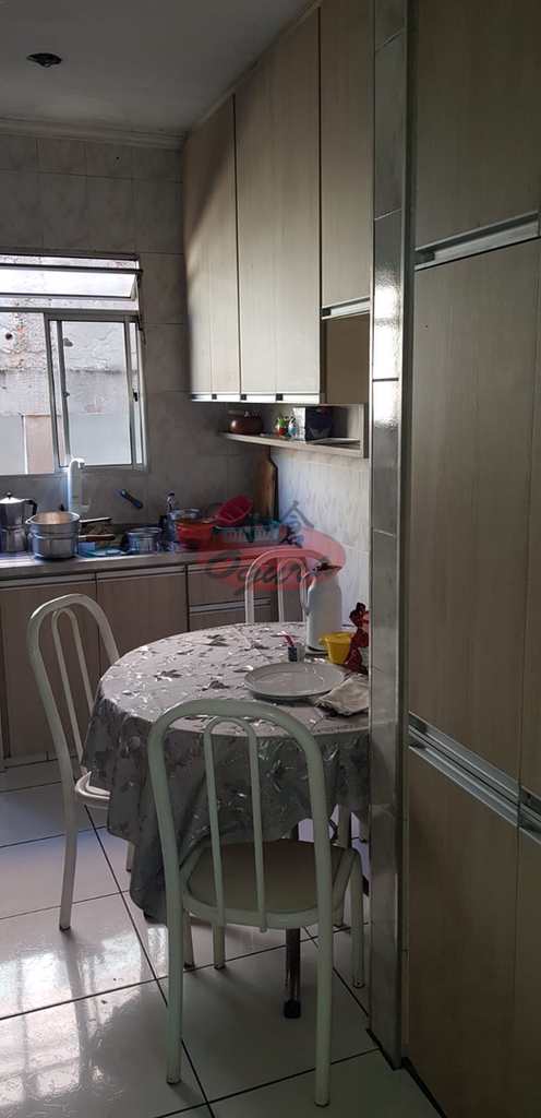 Sobrado em Taboão da Serra, no bairro Núcleo Residencial Isabela